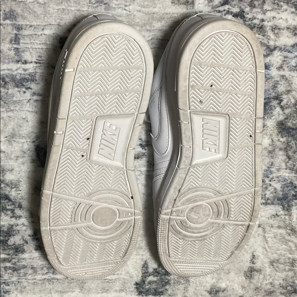 Nike Air Force 1 Low Casual Sneakers - Picture 5 of 9